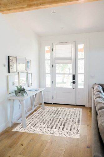 JONATHAN Y MOH210A-4 Ziri Moroccan Geometric Indoor Farmhouse Area-Rug Bohemian Minimalistic Easy-Cleaning Bedroom Kitchen Living Room Non Shedding, 4 X 6, Cream,Gray in White Scandinavian Entryway