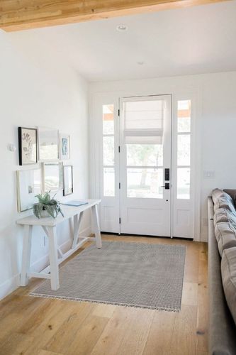 SAFAVIEH Montauk Collection Accent Rug - 4' x 6', Ivory & Black, Handmade Flat Weave Boho Farmhouse Cotton Tassel Fringe, Ideal for High Traffic Areas in Entryway, Living Room, Bedroom (MTK340D) in White Scandinavian Entryway