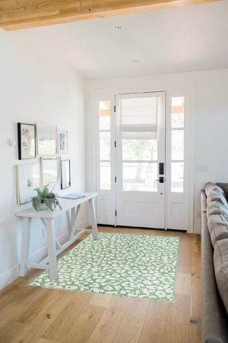 Unique Loom Outdoor Safari Collection Area Rug - Leopard (4' 1" x 6' 1" Rectangle, Green Blue/ Ivory) in White Scandinavian Entryway