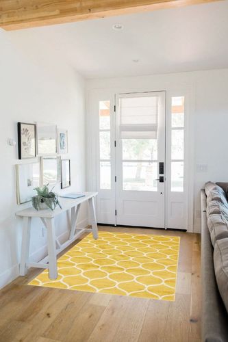 Unique Loom Trellis Frieze Collection Area Rug - Rounded (4' 1" x 6' 1", Yellow/ Ivory) in White Scandinavian Entryway