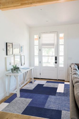 RUGSREAL Contemporary Area Rug in White Scandinavian Entryway