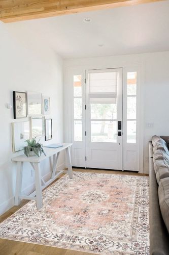Vintage Floral Machine Washable Area Rug in White Scandinavian Entryway
