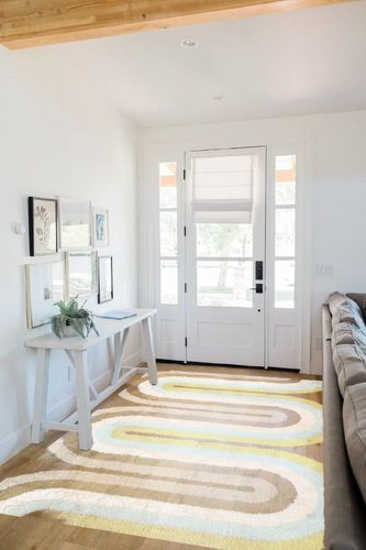 Novogratz by Momeni Rugs Retro Collection Retro Wave Shag Area Rug, 5'0" x 7'6", Multicolor (RETRORET-2MTI5076) in White Scandinavian Entryway