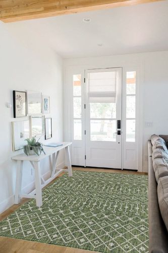 Unique Loom Outdoor Trellis Collection Area Rug - Tribal Trellis (5' 1" x 8' Rectangle, Green/ Natural) in White Scandinavian Entryway