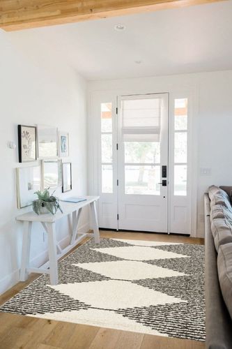 Dave Geometric Ivory/Black Area Rug Steelside Rug Size: Rectangle 5'3" x 7' in White Scandinavian Entryway