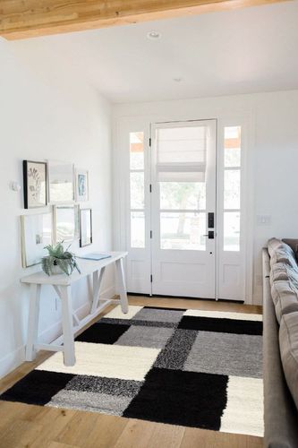 ruglots Modern Shag Geometric 5x7 (5' x 7'2'') Area Rug Cubes Black & Cream Plush Shag Blocks & Squares Plush Shag Easy Care Thick Soft Plush Living Room in White Scandinavian Entryway