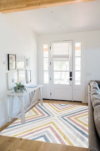 nuLOOM Neveah Contemporary Chevron Area Rug, 5x7, Beige in White Scandinavian Entryway