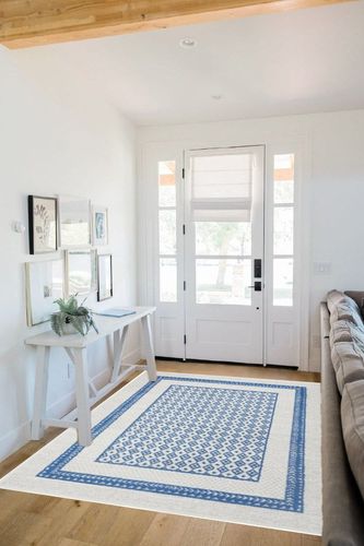 HomeRoots 5' X 7' Navy Blue Geometric Dhurrie Area Rug in White Scandinavian Entryway