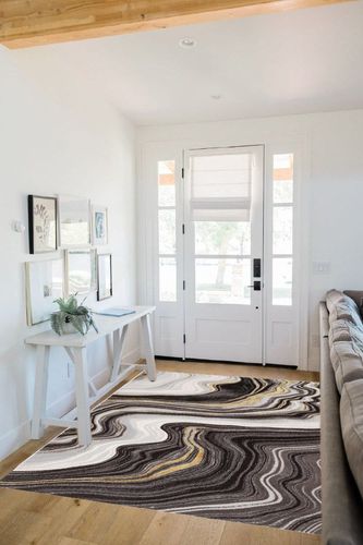 Well Woven Werrick Grey & Gold Striated Marble Pattern Area Rug (5'3" x 7'3") in White Scandinavian Entryway