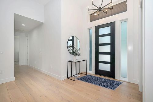 Safavieh Jardin Collection Accent Rug - 3' x 5', Navy & Ivory, Handmade Wool, Ideal for High Traffic Areas in Entryway, Living Room, Bedroom (JAR753N) in Modern White Entryway