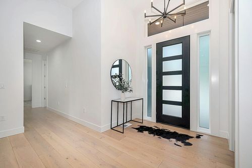 Flash Furniture Barstow Collection Area Rug - Black Faux Cowhide Print - 3' x 5' Polyester Backing - Vegan & Cruelty Free - Living Room, Bedroom, Entryway in Modern White Entryway