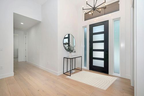 LUXE WEAVERS Modern Geometric Cream 4x5 Area Rug, High Low Texture Carpet in Modern White Entryway