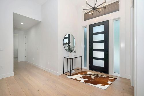 Zeraoke Red and White Cowhide Area Rug 4x5.25 Ft (48x63 Inch), Machine Washable Area Rugs with Non-Slip Backing, Soft Fluffy Carpet Rugs for Living Room Bedroom Entryway Kids Room Home Decor in Modern White Entryway