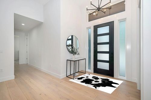 Black and White Cowhide Rug Natural Cow Skin Cow Hide Leather Area Rug Hair On, 5 ft X 4 ft Premium Black White Shed Free Natural Hide in Modern White Entryway