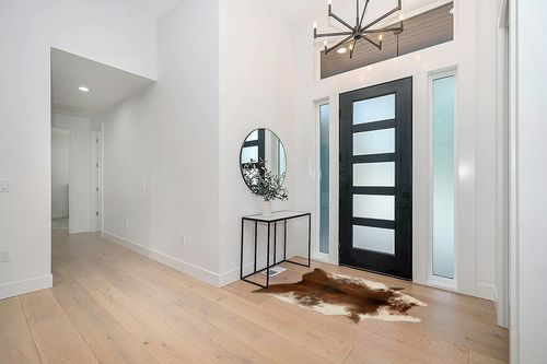 Loloi II Grand Canyon Area Rug, 3'-10" x 5', Coffee/Ivory in Modern White Entryway