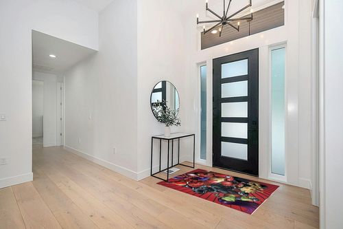 Marvel Avengers Full Assault Kids Room Rug - Large Area Rug Measures 4 x 5 Feet - Featuring Spiderman, Iron Man, Black Panther, Gamora, & Groot (Offical Marvel Product) in Modern White Entryway