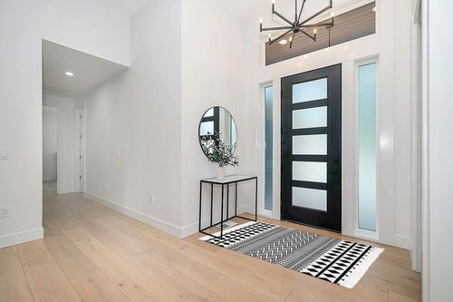 HEBE Bohe Area Rug in Modern White Entryway