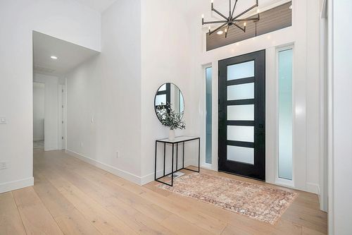 Everwash Callaghan Edith Distressed Vintage Machine Washable Area Rug, Terracotta ... in Modern White Entryway