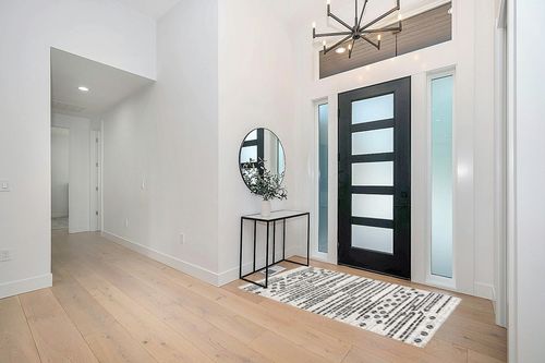 Geometric Ivory/Black Area Rug Union Rustic Rug Size: Rectangle 4'5" x 6'5" in Modern White Entryway