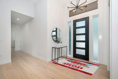 Area Rug, Xmas Truck with Xmas Tree Christmas Rug, 2x3 Feet Rugs for Living Room Bedroom Kids Room Kids Room Nursery Classroom, Non-Slip Comrft Carpet Washable Rug in Modern White Entryway