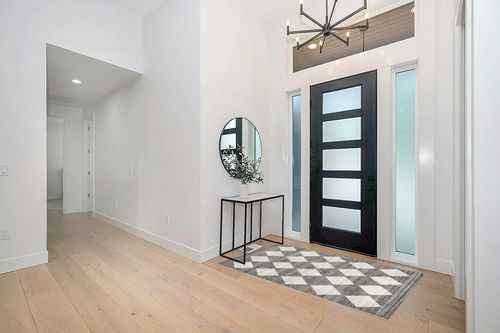 nuLOOM Gianna Contemporary Geometric Checker Tile Area Rug, 4x6, Grey in Modern White Entryway