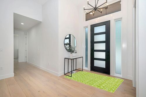 Rugs.com Geometric Kasbah Trellis Collection Rug – 4' X 6' Green Low Pile Rug Perfect for Living Rooms, Large Dining Rooms, Open Floorplans in Modern White Entryway