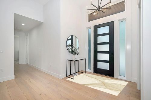 FINOREN Modern Vintage Lines Area Rugs for Living Room,Bedroom,Kitchen,Entryway,Non Slip Backing,Non-Shedding,Soft Washable Rugs,Golden Line,4x6 Feet in Modern White Entryway