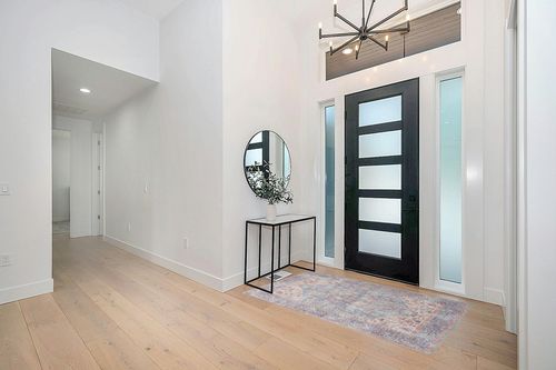 Nicole Curtis Machine Washable Series 1 Bohemian Blue/Multi 4' x 6' Area -Rug, Easy -Cleaning, Non Shedding, Bed Room, Living Room, Dining Room, Kitchen (4x6) in Modern White Entryway