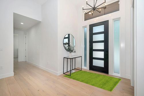 Unique Loom Solid Shag Collection Area Rug (4' 1" x 6' 1" Rectangle, Grass Green) in Modern White Entryway