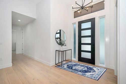 COZYLOOM Vintage Rug 4x6 Medallion Area Rug Faux Wool Soft Rug Indoor Plush Low Pile Floor Cover Boho Floral Distressed Carpet Washable Rug for Living Room Bedroom Foldable Thin Rug Blue in Modern White Entryway