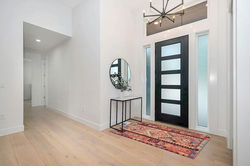 Unique Loom Outdoor Tribal Collection Area Rug - Tortuguero (4' x 6' Rectangle, Multi/Blue) in Modern White Entryway