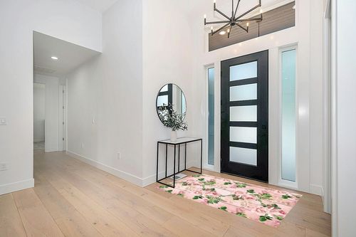 Modern Floral Realistic Indoor Outdoor Area Rug 4x6 Pink Green Flowers Rug for Balcony Deck Patio Backyard Non Slip Waterproof Stain Shedding Resistant Carpet Throw Mat in Modern White Entryway