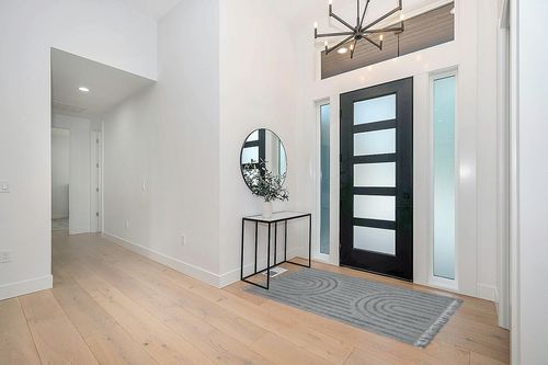 Lanffia Boho Rainbow Area Rug 4' x 6'，Washable Cotton Living Room Rug, Woven Tufted Bedroom Rug with Tassels, Farmhouse Indoor Floor Carpet for Entryway Kitchen Porch Dorm, Grey in Modern White Entryway