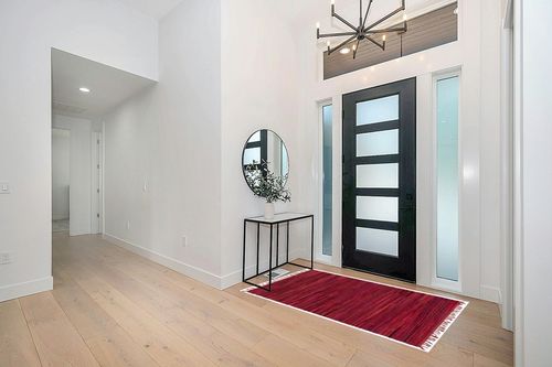 Unique Loom Chindi Cotton Collection Soft Hand Woven Natural Fiber Striped Area Rug, 4 ft x 6 ft, Red/Purple in Modern White Entryway