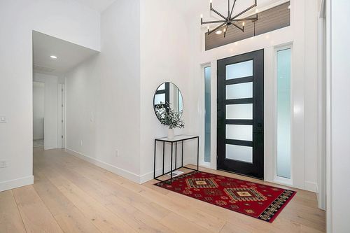 SUPERIOR Indoor Small Area Rug with Jute Backing, Bohemian Geometric Rugs for Home, Bedroom, Living Room, Kitchen, Entryway, Office, Southwestern Floor Decor, Santa Fe Collection, 4' x 6', Red in Modern White Entryway