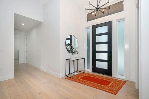 SAFAVIEH Courtyard Collection Accent Rug - 4' x 5'7", Red & Natural, Non-Shedding & Easy Care, Indoor/Outdoor & Washable-Ideal for Patio, Backyard, Mudroom (CY2965-3707) in Modern White Entryway