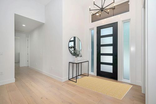 Unique Loom Outdoor Collection Area Rug - Costa Rica (4' 1' x 6' 1' Rectangle, Yellow Ivory/ Ivory) in Modern White Entryway