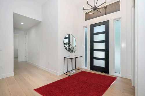Everyday Shag Rug 5' x 8' in Modern White Entryway