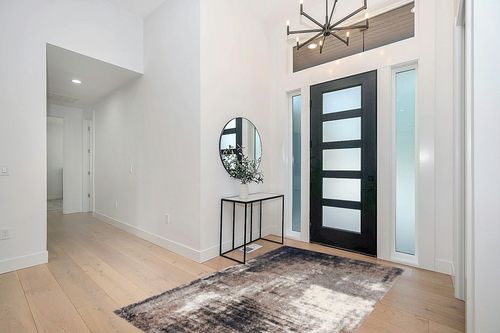 RUG BRANCH Soft Plush Retro Contemporary Abstract Shag Grey White Indoor Area Rug for Living Room, Bedroom, Dining Room, and Kitchen - 5' x 7' (5'3" X 7'7") in Modern White Entryway