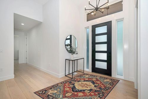 SAFAVIEH Heritage Collection Area Rug - 5' x 8', Red & Navy, Handmade Traditional Oriental Wool, Ideal for High Traffic Areas in Living Room, Bedroom (HG920Q) in Modern White Entryway