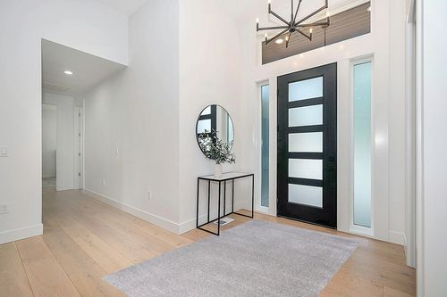 JONATHAN Y SEU100K-5 Haze Solid Low-Pile Indoor Area-Rug Casual Contemporary Solid Traditional Easy-Washing Bedroom Kitchen Living Room Non Shedding, 5 ft x 8 ft, Light Gray in Modern White Entryway