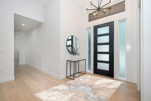 nuLOOM Cyn Contemporary Abstract Area Rug, 5x8, Beige in Modern White Entryway