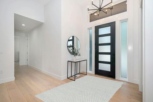 Dash and Albert Honeycomb French Blue/Ivory Handwoven Wool Rug, 5 X 8 Feet, Blue Geometric Pattern in Modern White Entryway