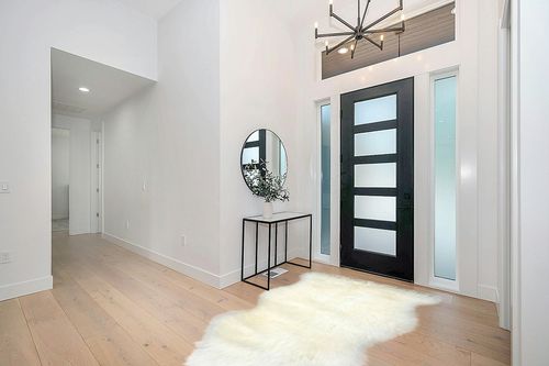 Genuine Sheepskin Rug Fur Natural Ivory White Sheep Skin 2 X 3 Approx, Australian Sheepskin Fur Rug in Modern White Entryway