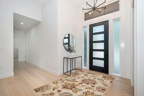 SUPERIOR Indoor Area Rug Perfect for Hallways, Entryway, Office, Living Room, Hardwood, Tile, Jute Backed, Modern Farmhouse Floral Decor, Jacobean Collection - 5ft x 8ft, Stone in Modern White Entryway