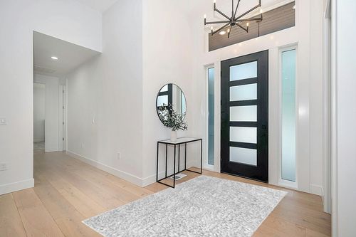 BELLEZE Area Rug Modern Solid Colored Indoor Outdoor Rug, Accent Rug for Patio, Living Room or Kitchen, Luxury Bohemian Style Home Decor, 5' x 8' - Gray in Modern White Entryway