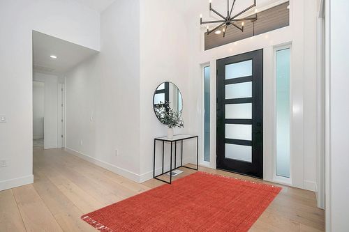 nuLOOM Daniela Farmhouse Chunky Jute Area Rug, 5' x 7' 6", Terra in Modern White Entryway