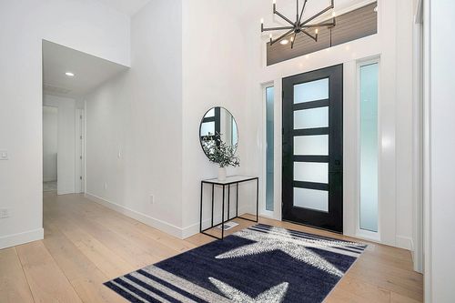 nuLOOM Thomas Paul Starfish and Striped Area Rug, 5' x 8', Blue in Modern White Entryway