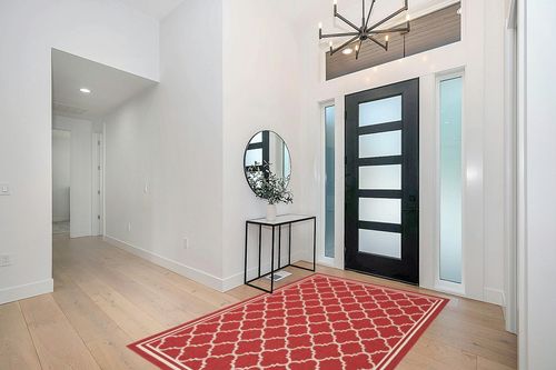 SAFAVIEH Courtyard Collection 5'3" x 7'7" Red/Bone CY6918 Trellis Indoor/ Outdoor Splashproof Easy Scrubbing Patio Backyard Mudroom Area Rug in Modern White Entryway