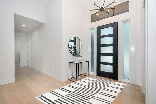 Eyely HOM406A-5 Moroccan Hype Petra Stripe Geometric Shag Indoor Area Rug Bohemian;Transitional;Modern, Bedroom, Kitchen, Living Room, Easy-Cleaning, Non-Shedding, 5 X 8, White/Gray in Modern White Entryway